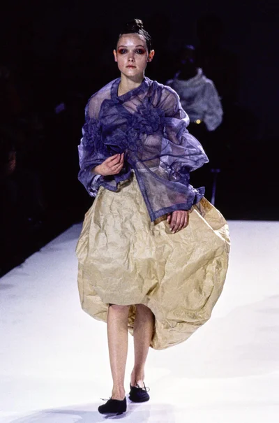 Look 16